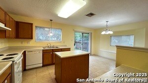Building Photo - 6138 Brandys Farm