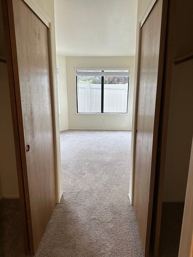 Building Photo - Pismo Beach Condo with Garage