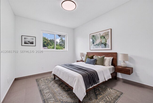 Building Photo - 3036 N 58th Ave