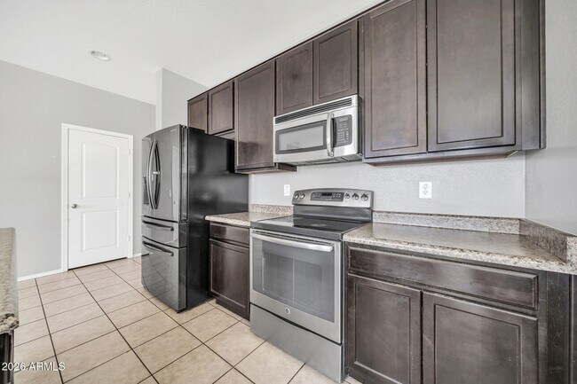 Building Photo - 7770 W Alvarado Rd