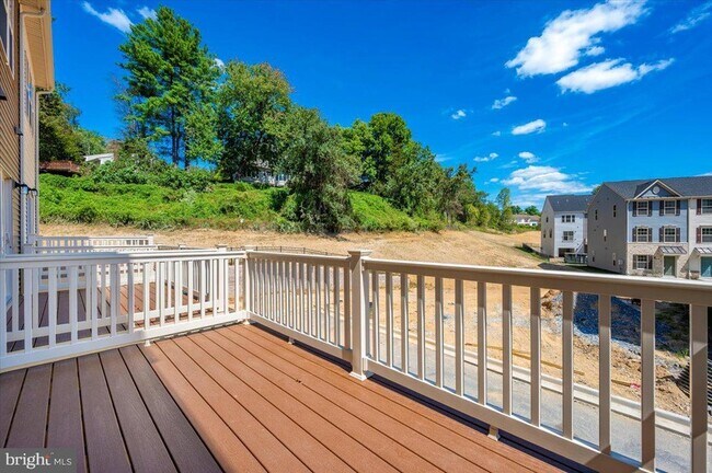 Building Photo - 19822 Habitat Ter