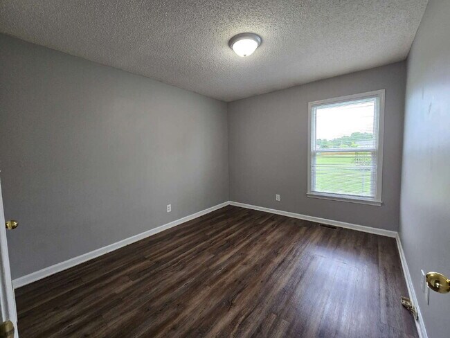 Building Photo - 1301 Sharptail Trail