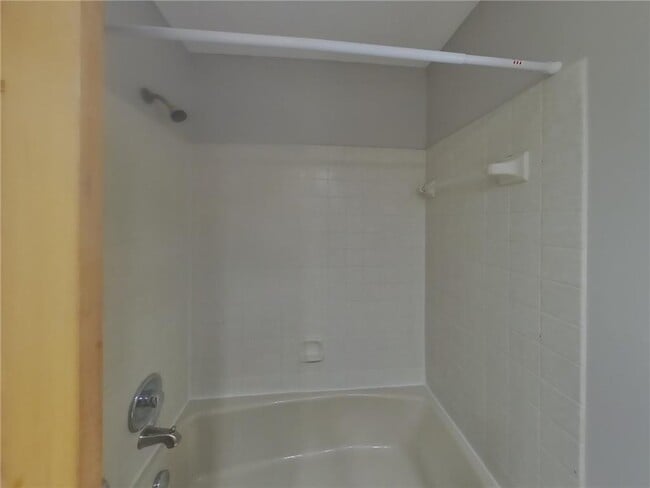 Building Photo - 4845 Orleans Ln N