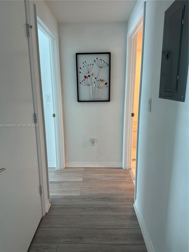 Building Photo - 500 Brickell Ave