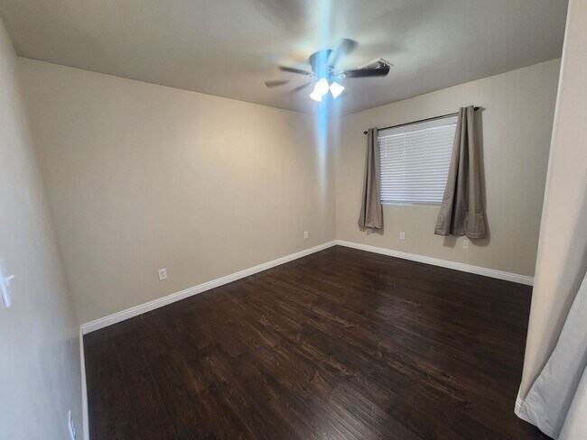 Building Photo - ***$100 off 1st Month Rent*** 3 BEDROOM 2 ...