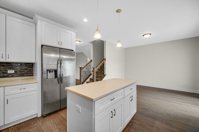 Building Photo - 2616 Chelsey St