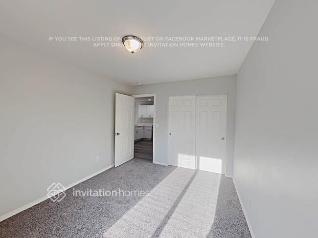 Building Photo - 36036 8th Ave SW
