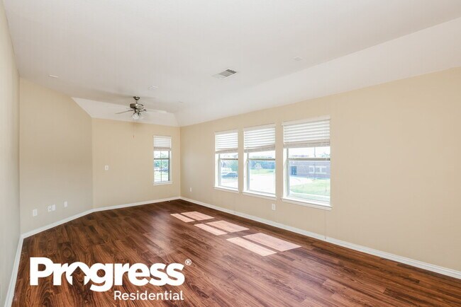Building Photo - 12701 Campolina Way