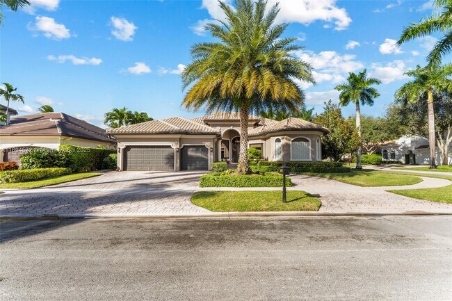 Primary Photo - 10775 Blue Palm St