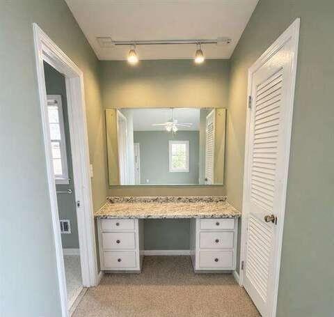 Building Photo - 4093 Hideaway Dr
