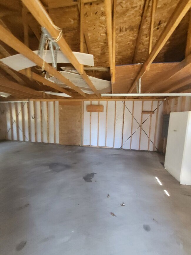 Building Photo - 507 Pfeiffer Rd