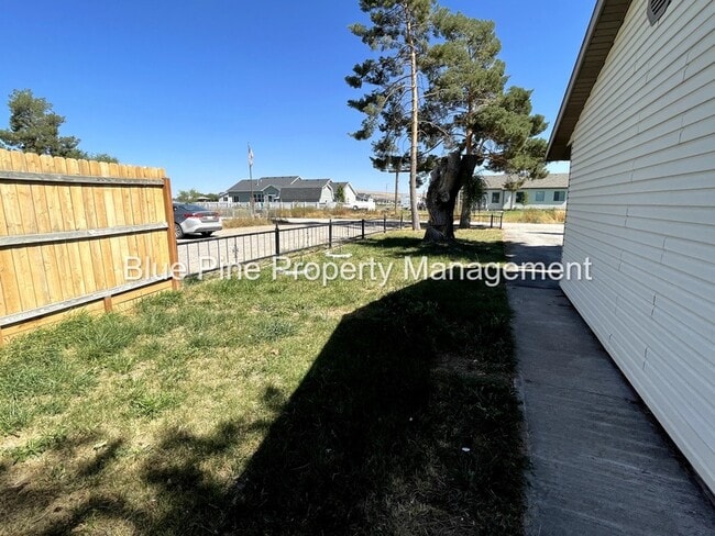 Building Photo - 2871 N 41st E