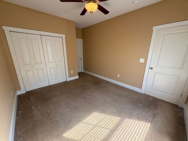 Building Photo - PRE-LEASING FOR AUGUST 2026!