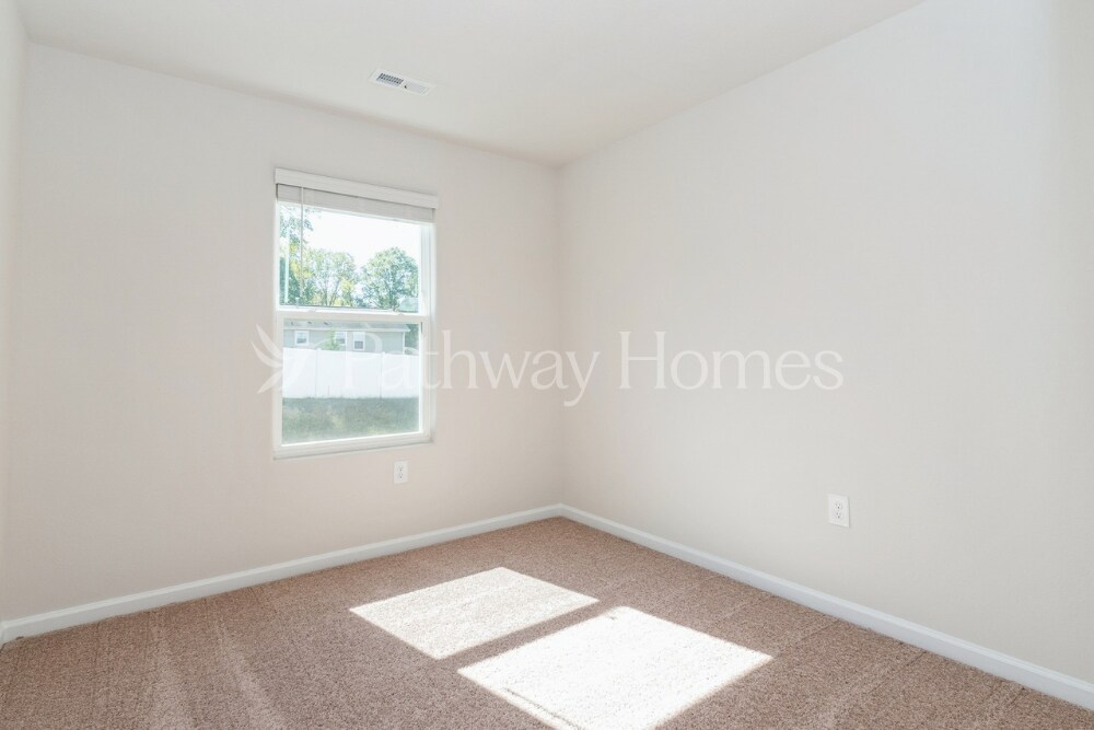 Building Photo - 6248 Lowe Ln