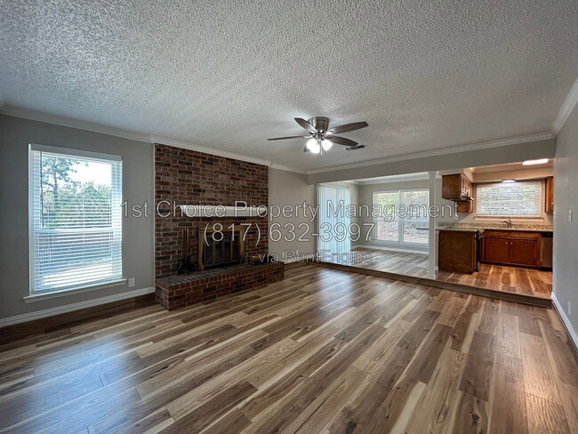 Building Photo - 1516 Oakridge Ct W