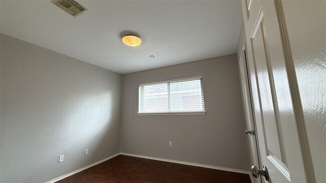 Building Photo - 6007 Dryad Dr