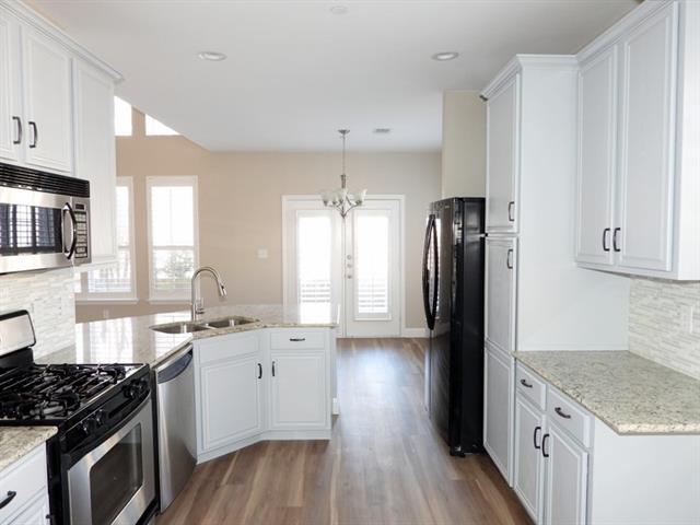 Building Photo - 3001 Woodmill Dr