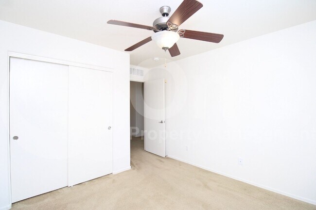 Building Photo - 2614 N 73rd Dr