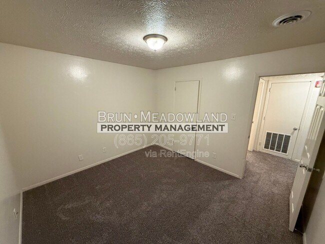 Building Photo - 5525 Jacksboro Pike