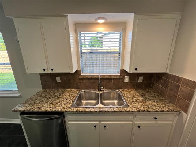 Building Photo - 1114 High Meadow Dr