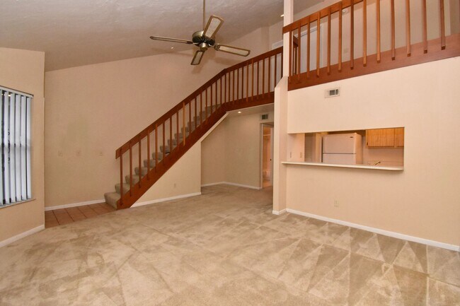Building Photo - 2945 SW 39th Ave