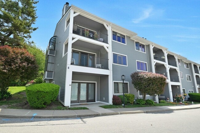Building Photo - 64 Hudson Point Ln