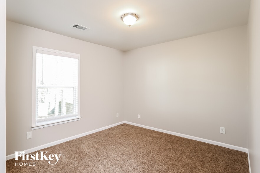 Building Photo - 59 Sugar Berry Pl