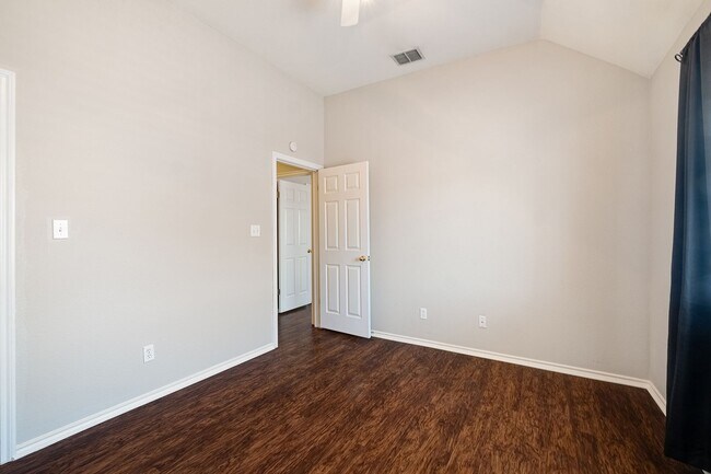 Building Photo - Dream Home Alert in Pflugerville