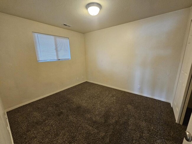 Building Photo - 4642 S 1900 W