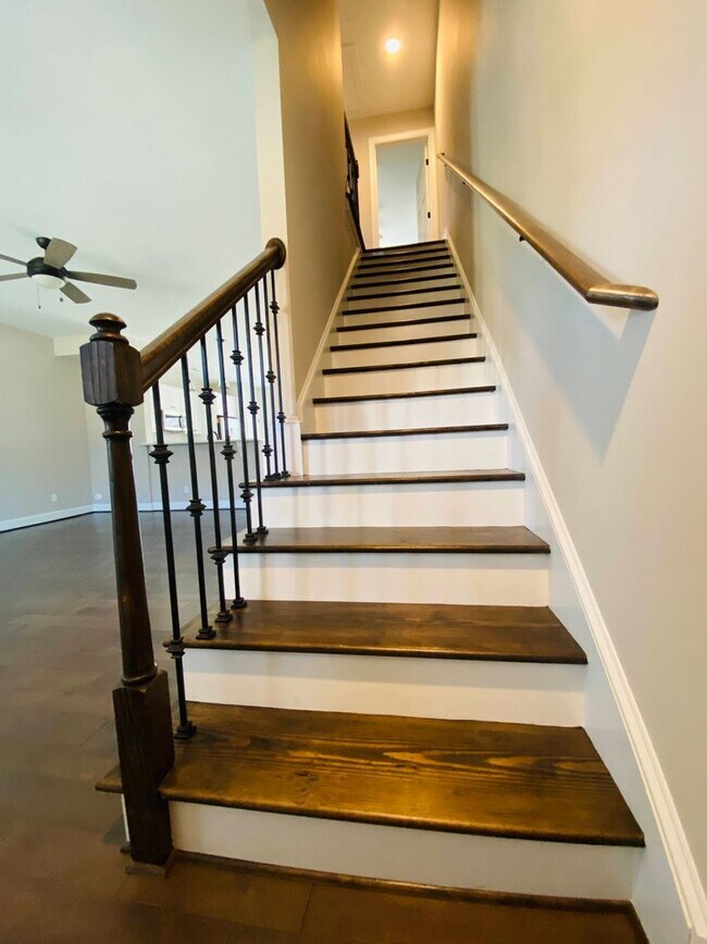 Building Photo - Great Location 3 Bedroom House