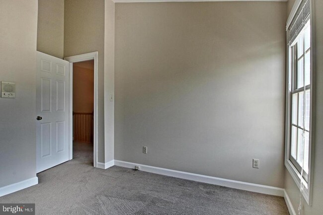 Building Photo - 20920 Stanmoor Terrace