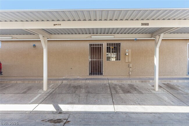 Building Photo - 3873 Soda Springs Dr