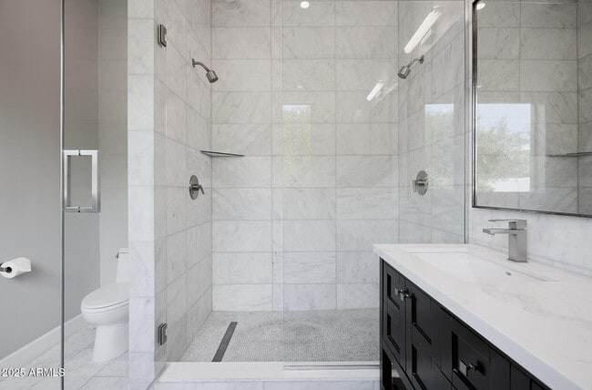 Building Photo - 8620 E Plaza Ave