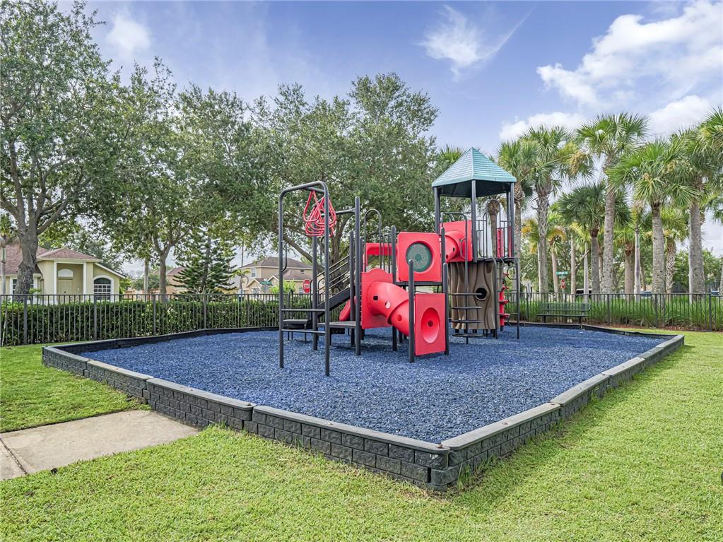 Building Photo - 10092 W Villa Cir