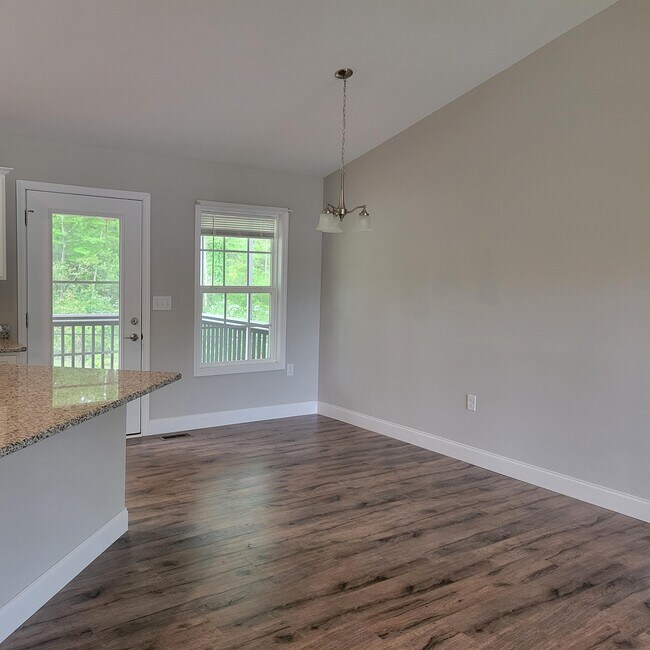 Building Photo - 27 Patrick Dr