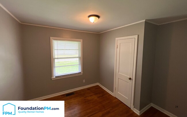 Building Photo - 2324 Slocum Ave