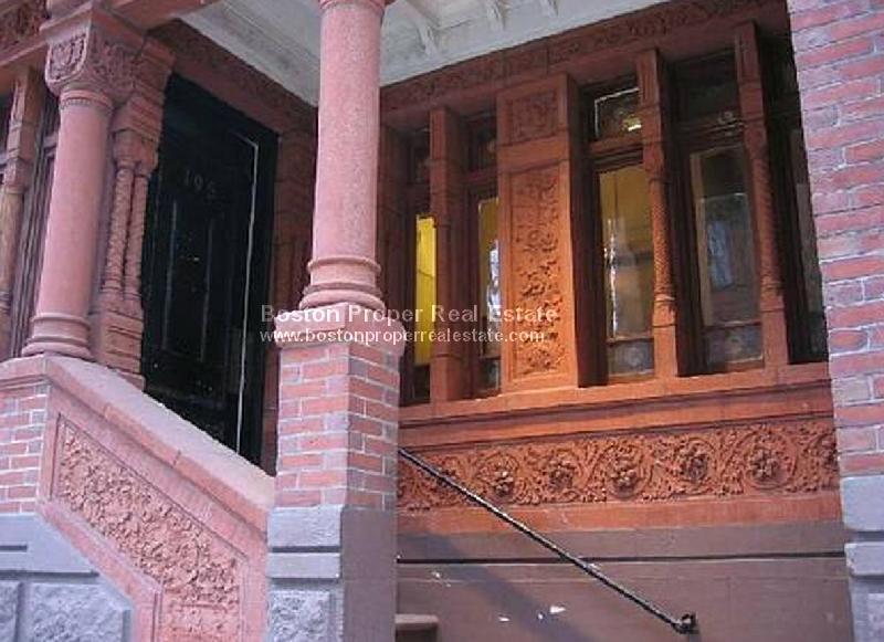 Building Photo - 195 Commonwealth Ave