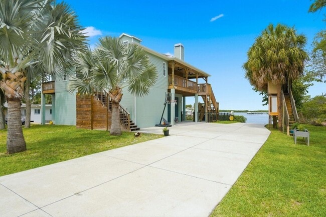 Building Photo - 6731 Arroyo Dr