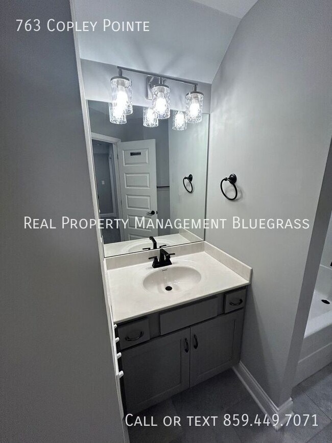 Building Photo - 763 Copley Pointe Dr