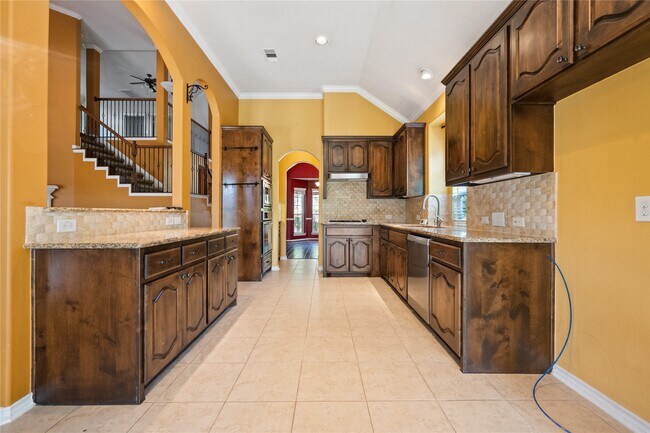 Building Photo - 20698 Oakhurst Meadows Dr