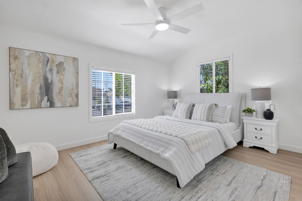 Building Photo - 17733 Los Alimos St