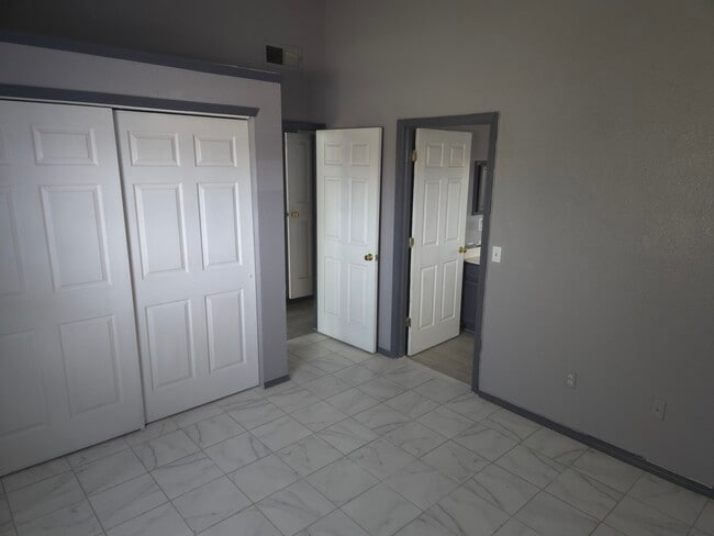 Building Photo - 14509 Encantado Dr