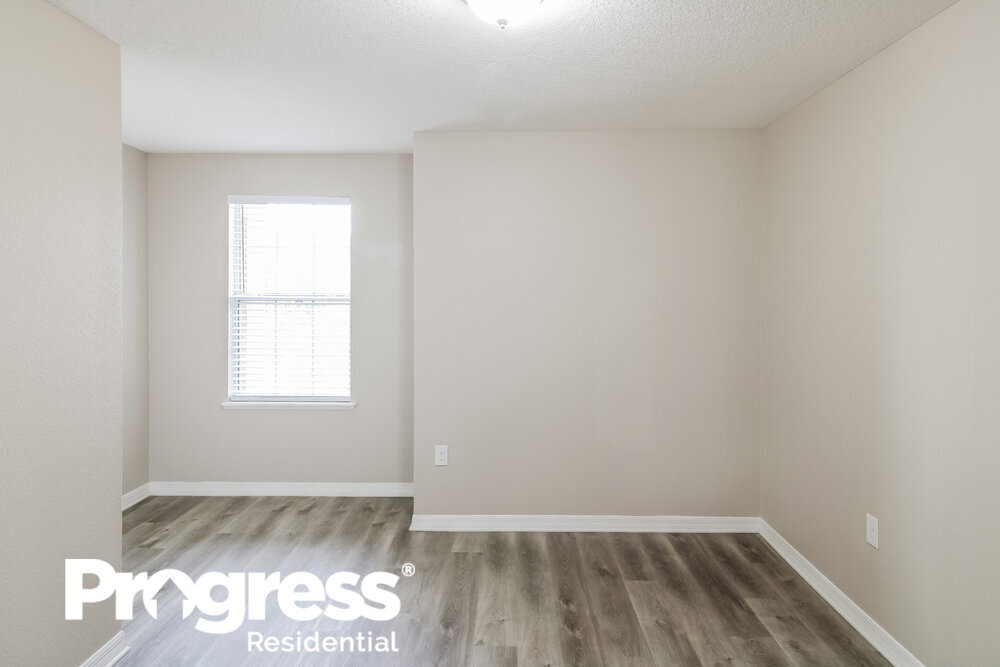 Building Photo - 9350 Caracara Drive