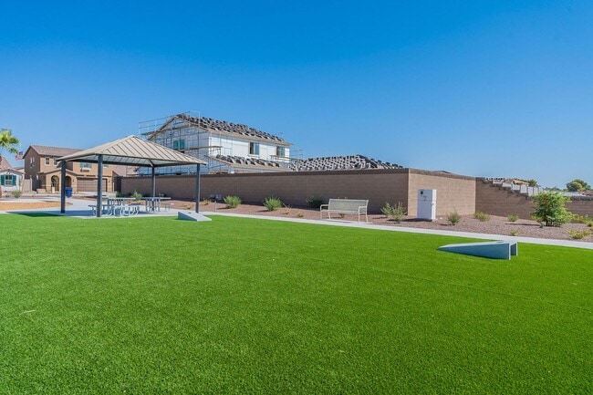 Building Photo - Modern 3-Bed + Den Home in Ventana De Estrellas