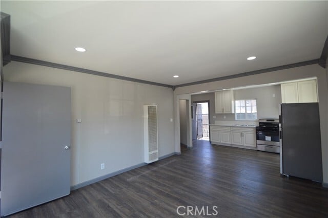 Building Photo - 650 Eastmont Ave