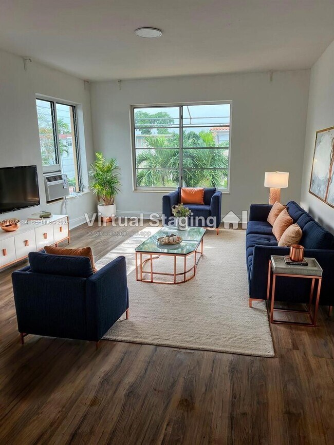 Primary Photo - 7333 Byron Ave