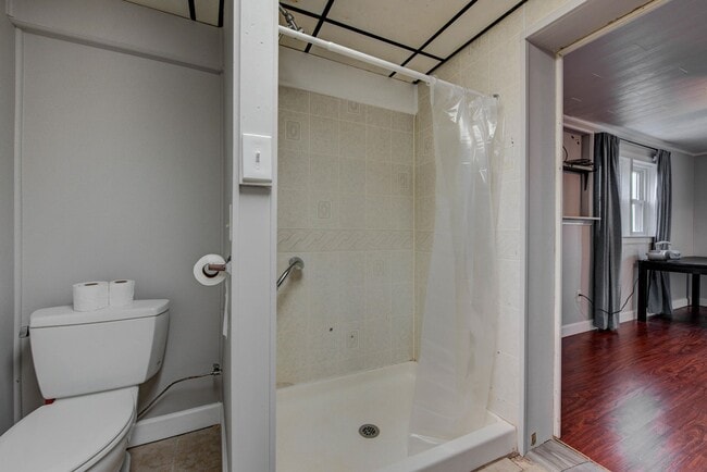 Building Photo - 2018 Tooles Bend Rd