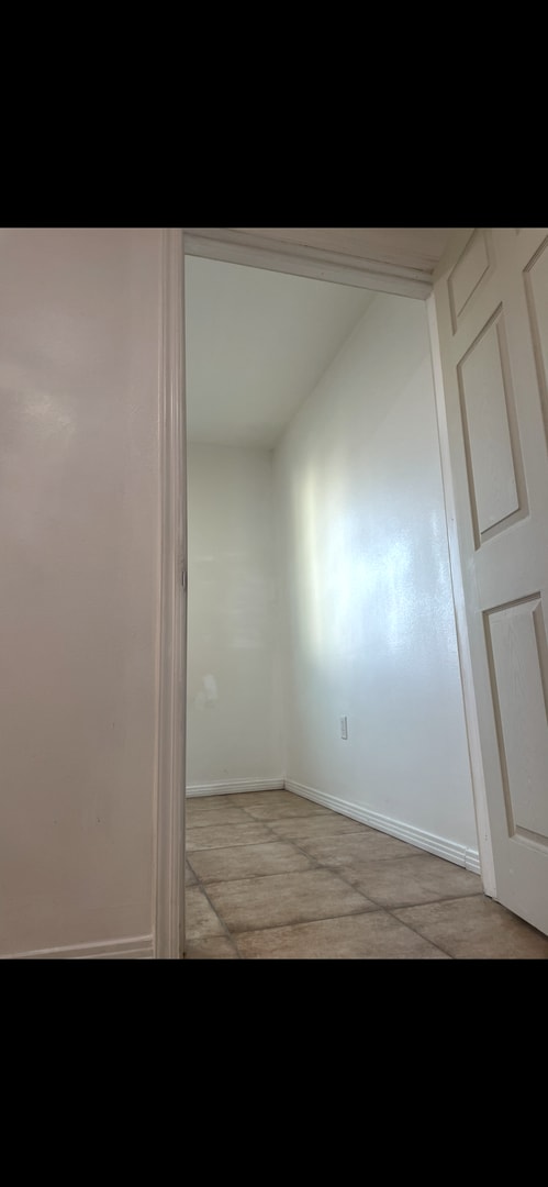 Building Photo - 1 Bed | 1 Bath | 400 Sq Ft | Studio/ADU