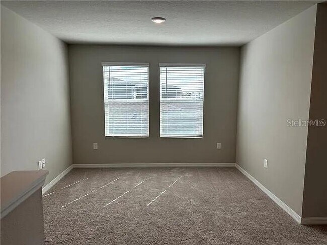 Building Photo - 501 Sun Warbler Wy