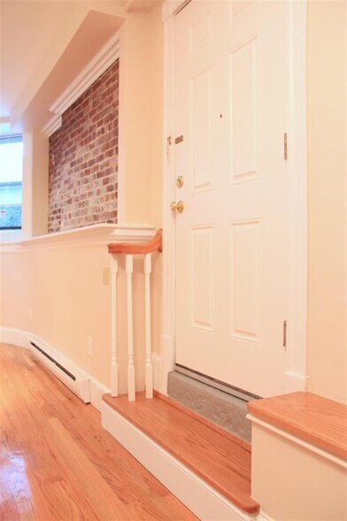 Building Photo - 878 Massachusetts Ave